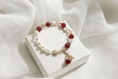 New strawberry crystal pearl crystal k gold lady's bracelet on Chinese valentine's day attracts peach blossom popular popularity
