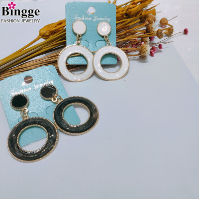 Holiday earrings for women summer fresh geometric rounds appear regularly on new web celebrity trend earrings