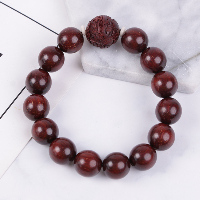 Small leaf red sandalwood high oil high density can be changed to wear a man's style of play buddhist beads bracelet hand string