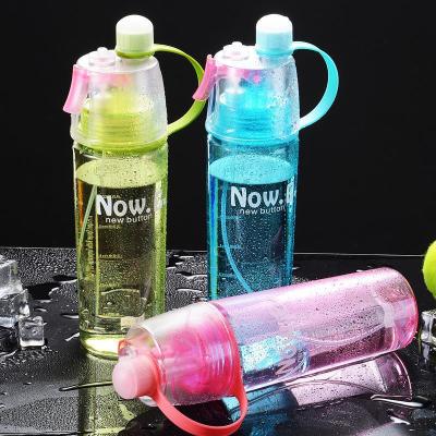 Creative plastic spray water cup is suing sports kettle carries 600 ml summer replenishment and cooling cup with cover