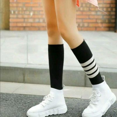 Popular Striped Bar Combed Cotton Female Middle Tube Socks Internet Celebrity Left and Right Feet Knee Length Socks Base Bunching Socks