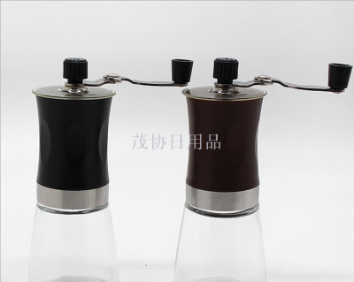 The coffee grinder is hand - swept and convenient for home life