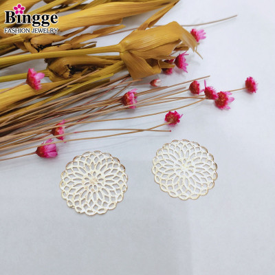 DIY manufacturers homemade small accessories floret 18 mm thickness of 0.2 mm diameter a variety of plating colors can be customized