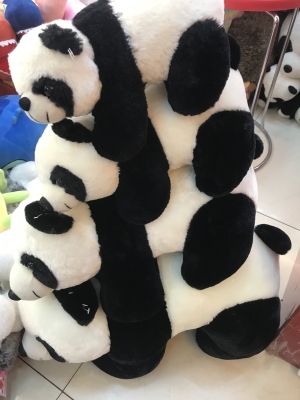 Giant Panda Children's Toy Plush Doll Holiday Gift Animal Decoration