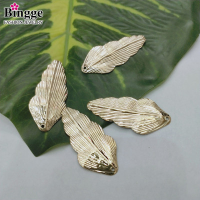Leaf shape gadget size 16X35MM plating color 0.3mm can be customized