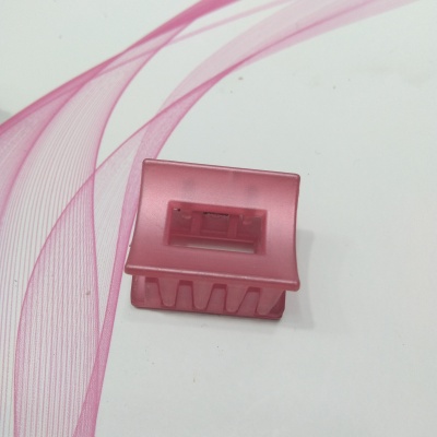The new square color small claw environmental protection material is not easy to break the popular hair clip headgear