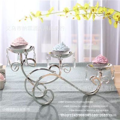 · Creative tieyi silver-plated European cake stand 3 candlesticks wedding props gifts home bar decoration decoration