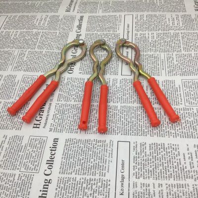 Nut Pliers, Large and Small Walnut Universal Clip 2 Yuan Store Hot Sale Walnut Cracker Stall Daily Necessities Wholesale