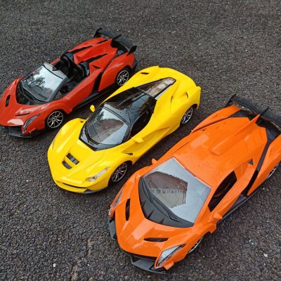 Cross-border simulation 1:16 new four-way remote control car front and rear lights high-end model electric racing toy car