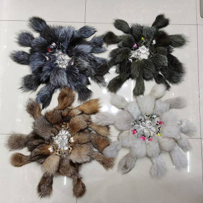 High-grade fur genuine fur fox bag pendant key chain crystal silver blue natural color class car pendant