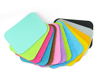 Silicone insulation pad asphalt pad mobile phone non-slip pad European table mat