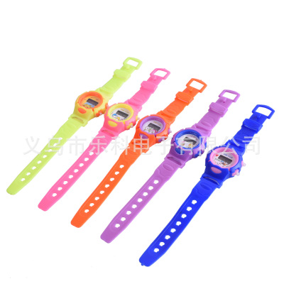 Manufacturers supply hot style students cartoon electronic watch children color watch wholesale school activities small gift