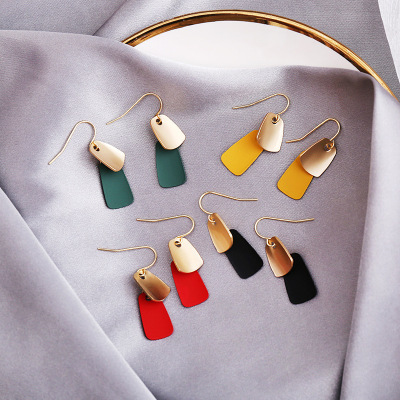 2019 New Fashionable Geometric Contrast Color Earrings Lazy French Style Earrings Women's Elegant Internet Celebrity Minimalist Autumn/Winter Earrings Earrings