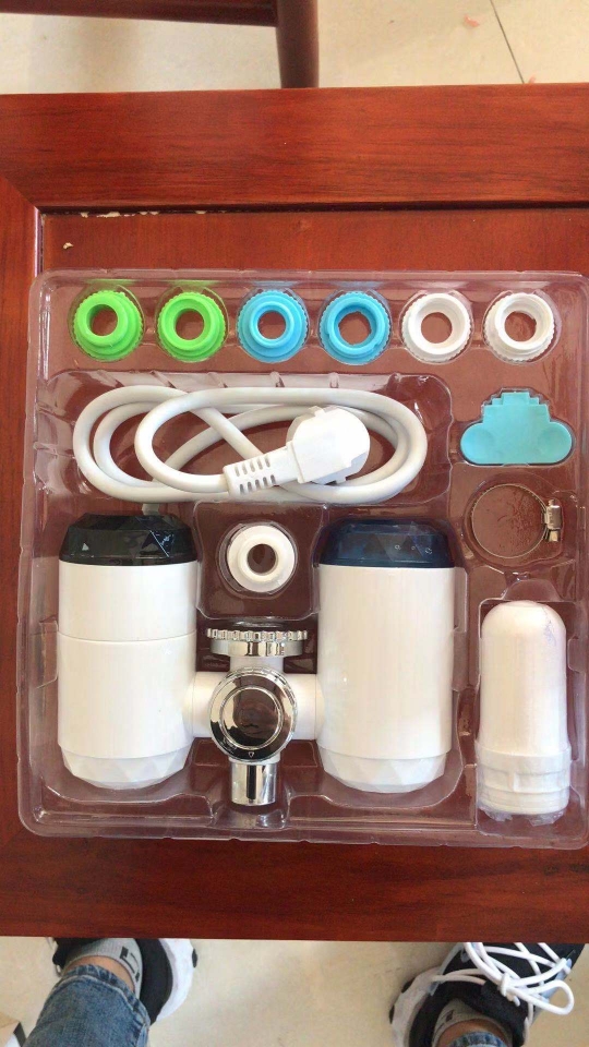 免安装多功能即热式水龙头电热水器，冷水，热水，净水，温度显示