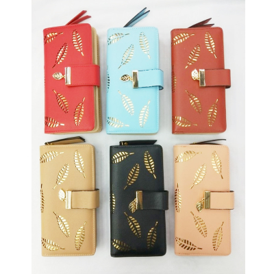 The new Korean version of the leaf hollowed-out long female zipper wallet zero wallet mobile phone bag wholesale handbag
