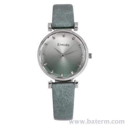 Elegant gradient diamond-encrusted lady's fashion watch quartz watch