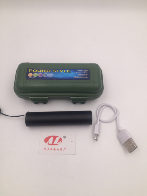 Rechargeable flashlight is suing the mini LED lighting flashlight portable flashlight student dormitory flashlight