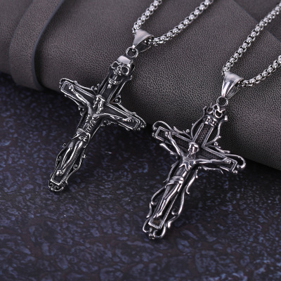 Foreign trade new cross necklace hot style stainless steel pendant titanium steel men with accessories wholesale spot
