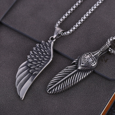 New European and American feather pendant men's necklace creative personality hip hip fashion men titanium steel wings sweater accessories