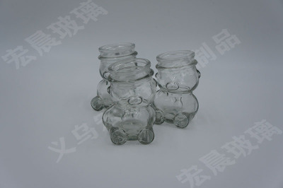 Manufacturers direct sales delicate lovely multi - model bear - type pressure cap glass candy bottle glass decoration
