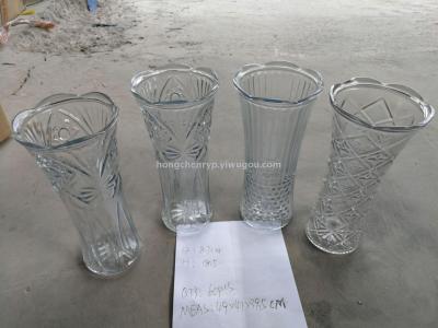 The factory specializes in producing 20 crystal vases, 25 crystal vases and 30 crystal vases