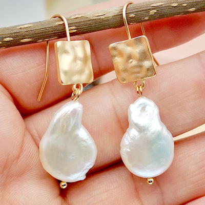 Rongyu Korean Style Simple and Natural Special-Shaped Pearl High-End Earrings European and American Fashion Plated 14K Asian Gold Graceful Earrings