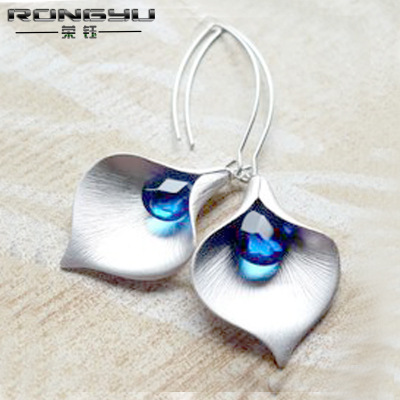 Rongyu 2019 Europe And America Cross Border 925 Silver Plated New Earrings Fashion Creative Orchid Bud Long Crystal Earrings