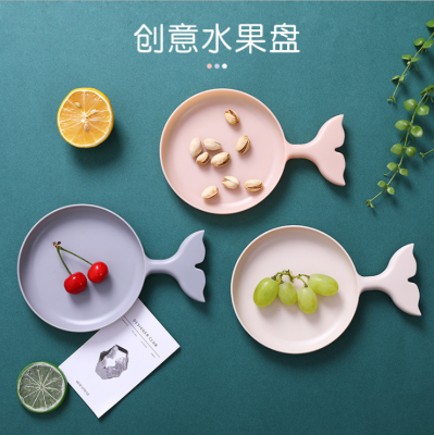 Small fish shaped fruit bowl goldfish snack plate, lovely snacks Small dish fish melon fruit plate dry fruit plate