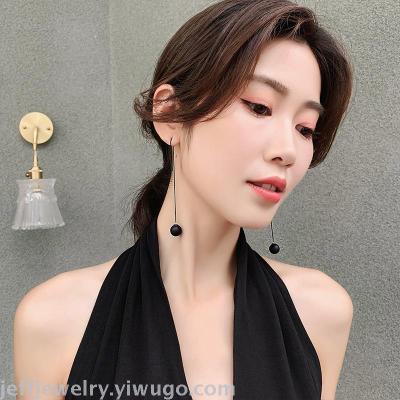 Internet Celebrity Same Style Black Hoop Earrings Female Graceful Earrings Chinese Style Retro Sense of Quality Eardrops Cool Handsome Ear Jewelry