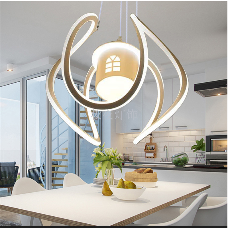 厂家直销卧室餐厅吊灯餐厅灯现代简约客厅过道楼梯创意三头小吊灯
