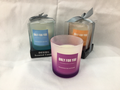 Scented glass candles\nflavored\nMixed color, clean