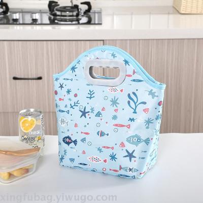 Round hole portable lunch box waterproof and thick insulation hand carry lunch bag bento bag for children and students