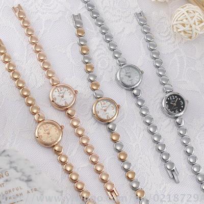 New individual character is small number dot lady Korea type bracelet watch