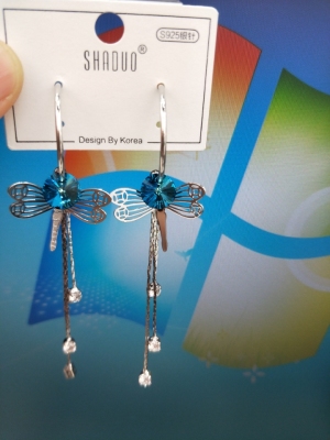 Swarovski crystal pierced with 925 silver needles