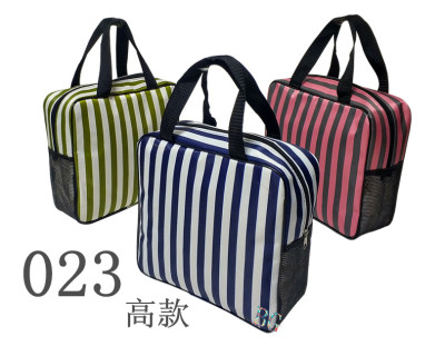 Manufacturers direct handbag large capacity high sports bag storage bag makeup wash bag can also be customized