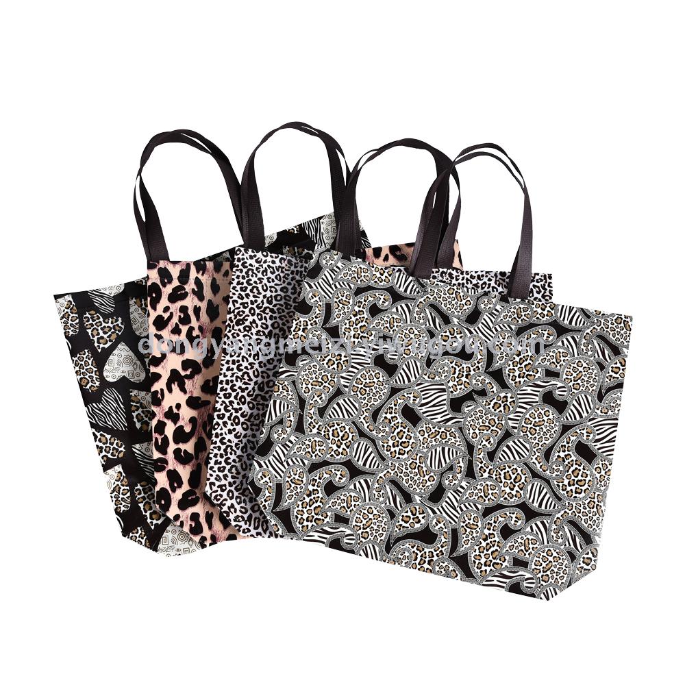 立体袋 复合无纺布材质 轻便耐用 多图案可选