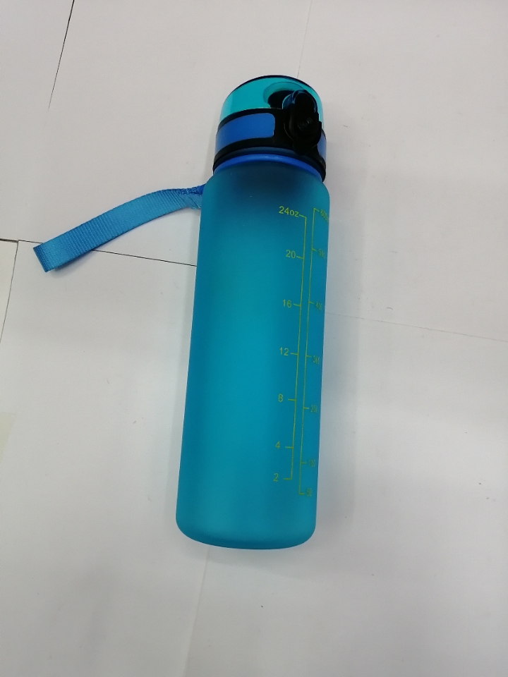 运动水杯塑料水壶