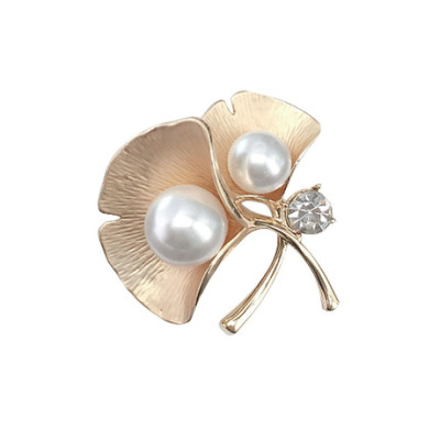 Ginkgo Leaf Decorative Pearl Corsage High-End and Cute Pin Brooch Japanese and Korean Creative Retro Easy Matching Accessories