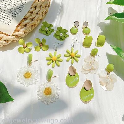 Avocado green flower studs fresh lovely girl heart for summer cool wind sterling silver needle