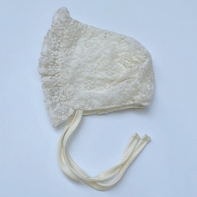 New Korean version of the children's cap pure cotton baby princess cap four-leaf clover embroidery lace cap baby tire cap