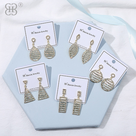 新款几何银针防过敏耳环时尚耳环装饰微镶水钻轻奢高档耳饰批发