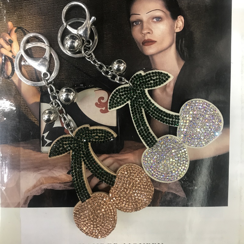 大樱桃拼色水钻韩国绒/PU皮钥匙扣挂件