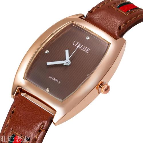 square gold frame steel belt women‘s watch fashion belt four-scale simple watch plate with calendar watch women‘s watch