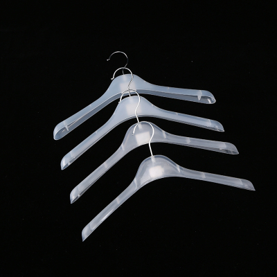 Factory Direct Sales Clothing Store Hanger Wholesale Non-Slip Transparent Plastic Hanger Suit Hanger Clothes Hanger