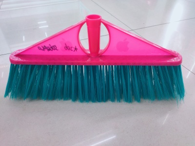 Manufacturers direct plastic broom head plastic broom head new creative broom head can be matched with a wooden pole