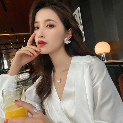 Light Luxury High-Grade Fairy Butterfly Clavicle Chain Female Online Influencer Ins Cold Style Neck Accessories Korean Short Necklace