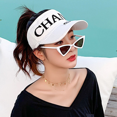 Sun hat female summer fashion south Korean version joker cool hat Sun hat face uv duck tongue hollow top baseball cap