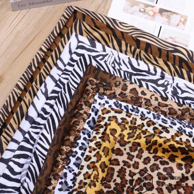 Chenle Textile Spot Supply Polyester Short Plush Fabric Various Animal Spot Patterns