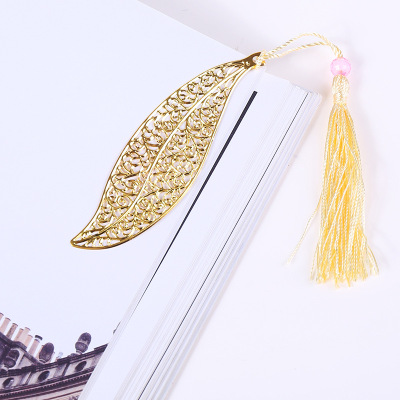 Factory Creative Cultural and Creative Gifts Stationery Exquisite Art Retro Chinese Style Gold Plated Metal Hollow Tassel Bookmark