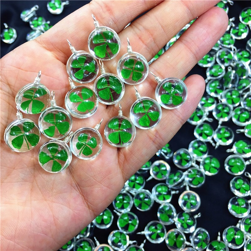 天然植物精华四叶草耳环项链手链吊坠夜市地摊货批发